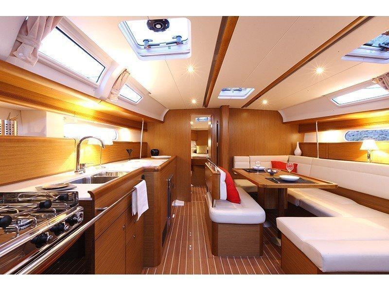 SUN ODYSSEY 44I — photo 352