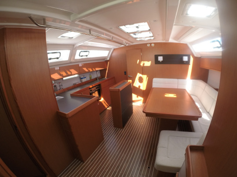 Bavaria Cruiser 46 — photo 7