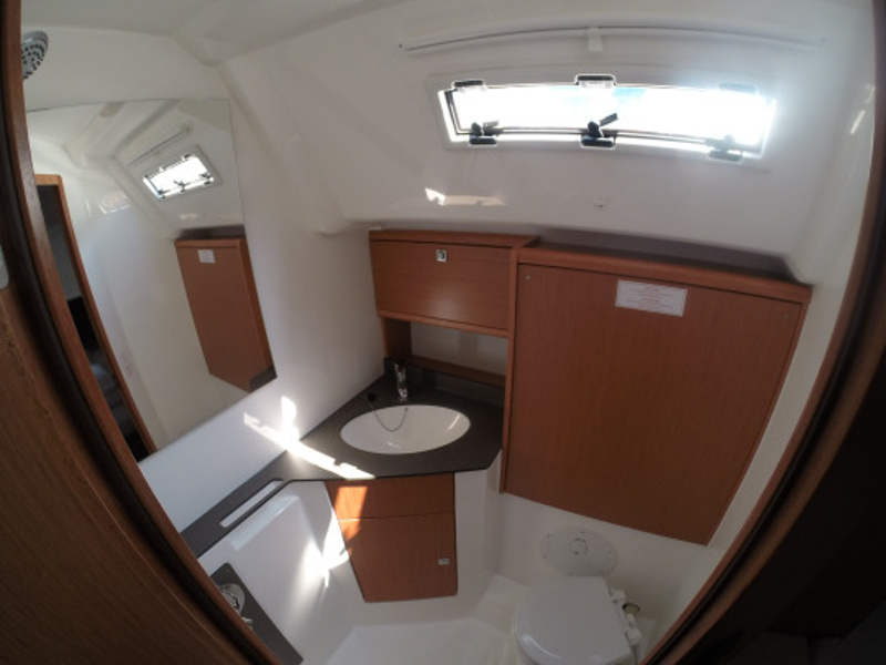 Bavaria Cruiser 46 — photo 6