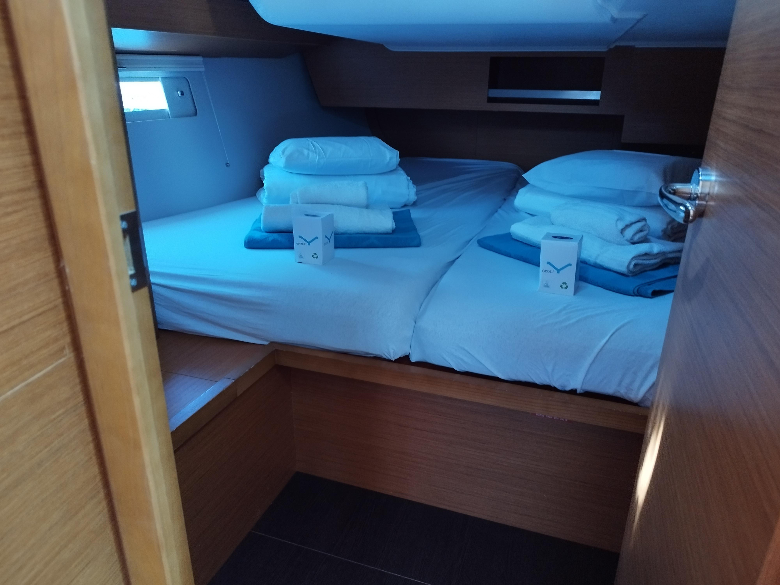 Dufour 430 Grand Large — photo 3
