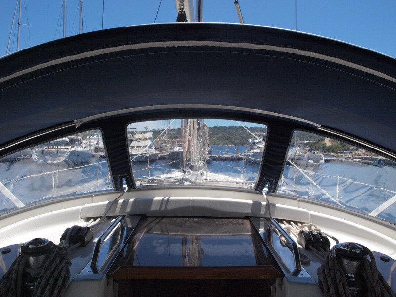 Bavaria 42 — photo 4