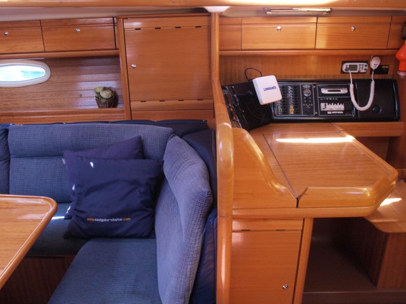 Bavaria 42 — photo 7