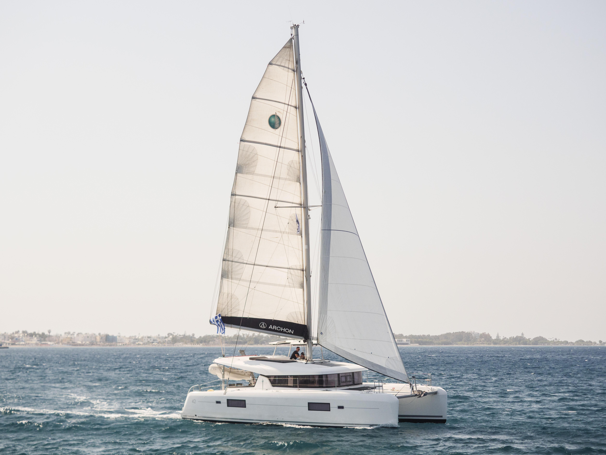 Lagoon 42 — photo 1