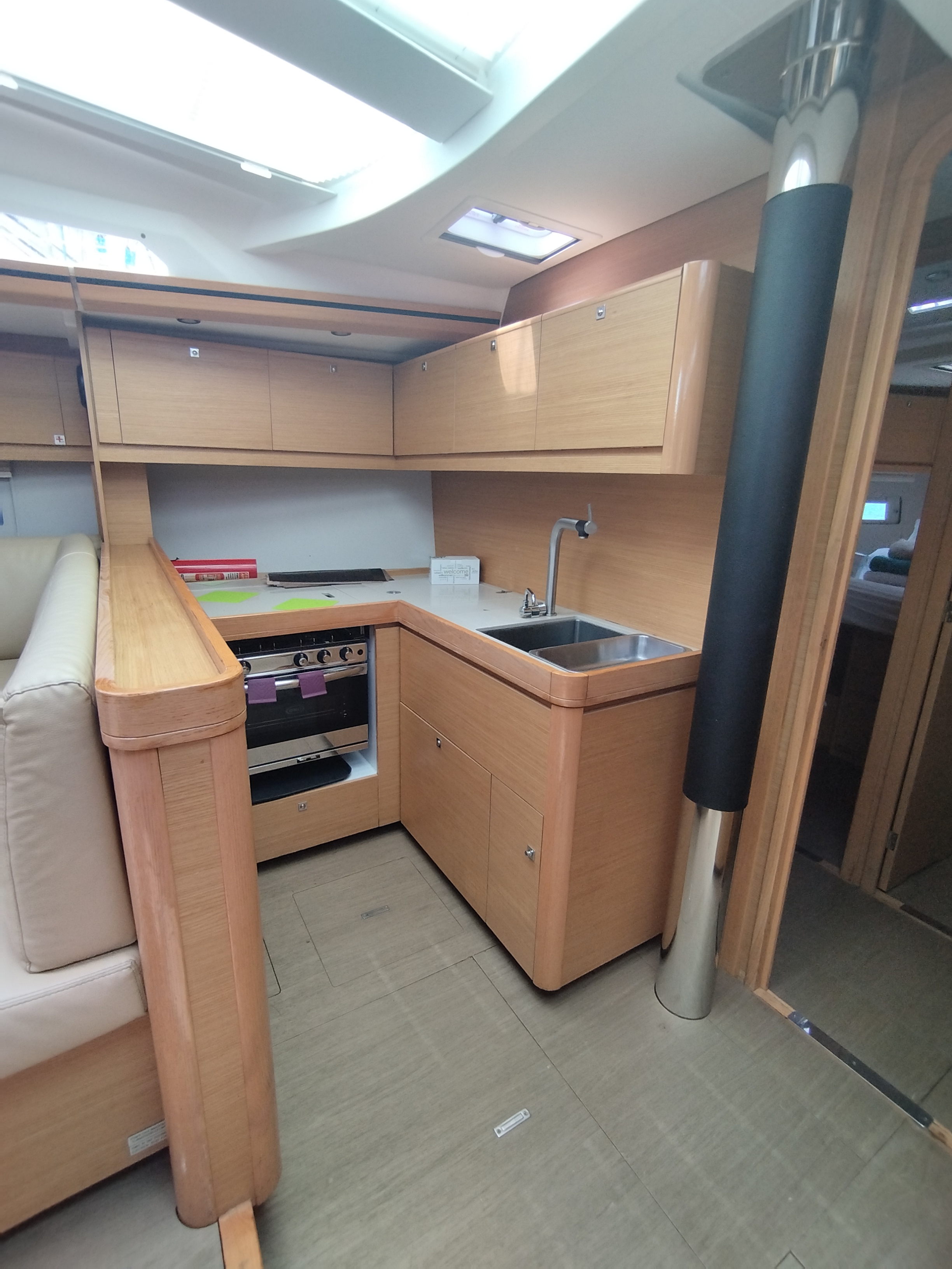Dufour 520 GL — photo 17