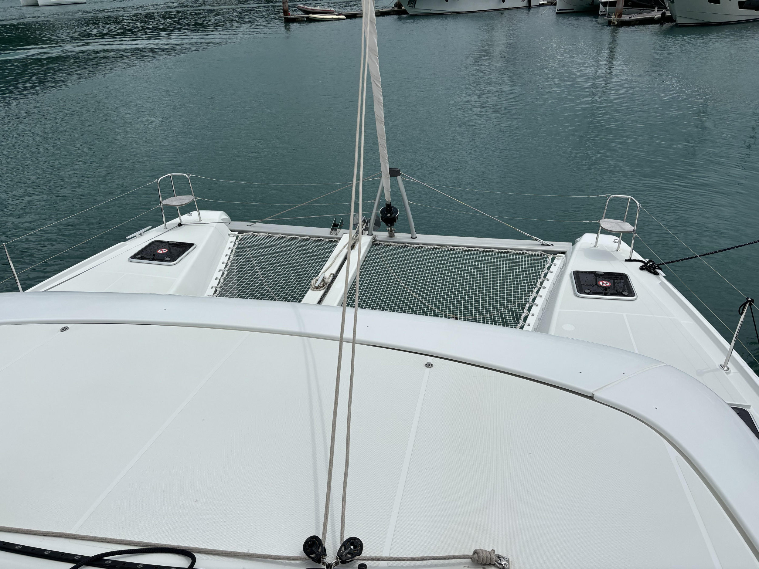 Lagoon 42 — photo 9