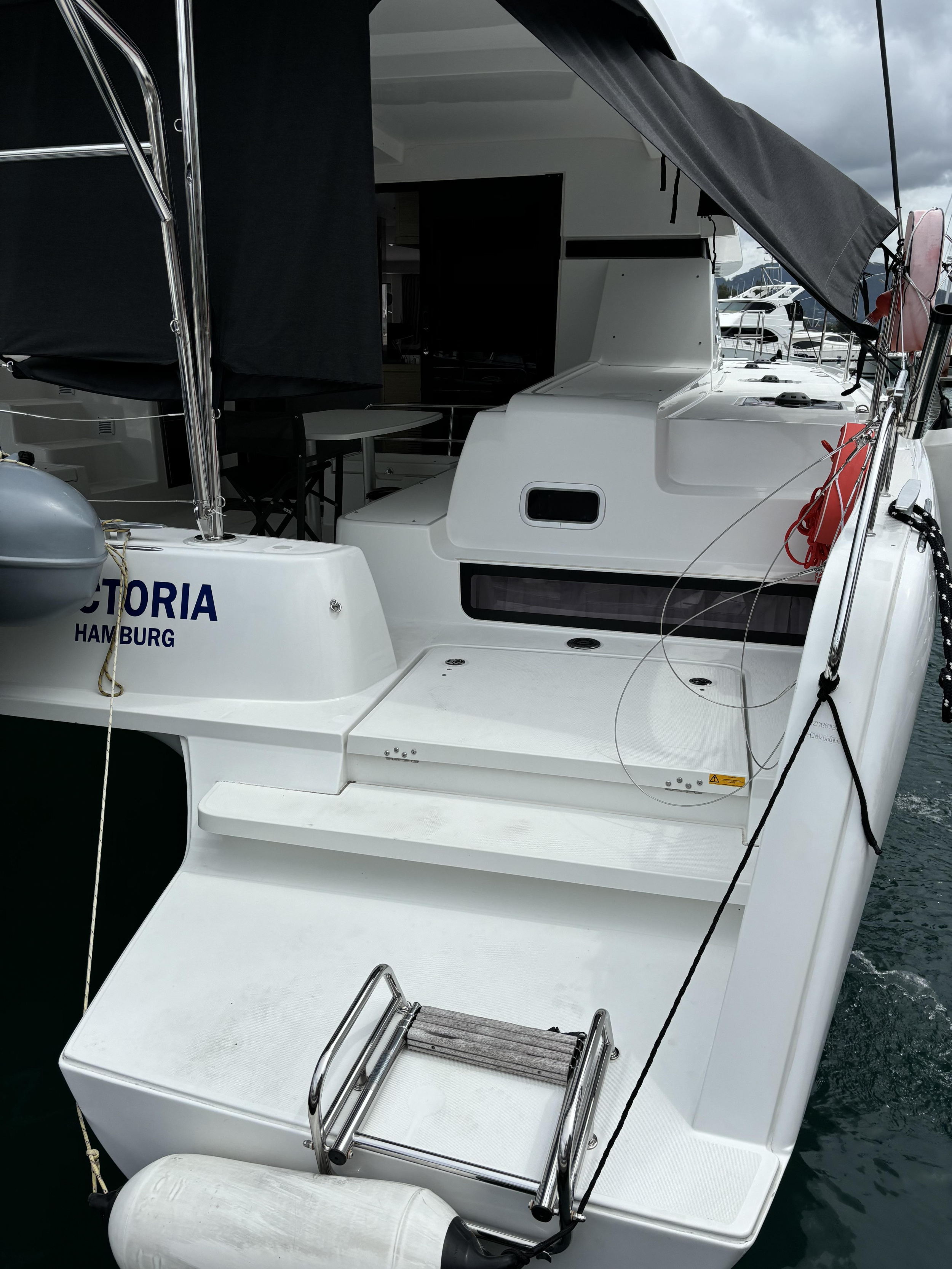 Lagoon 42 — photo 8