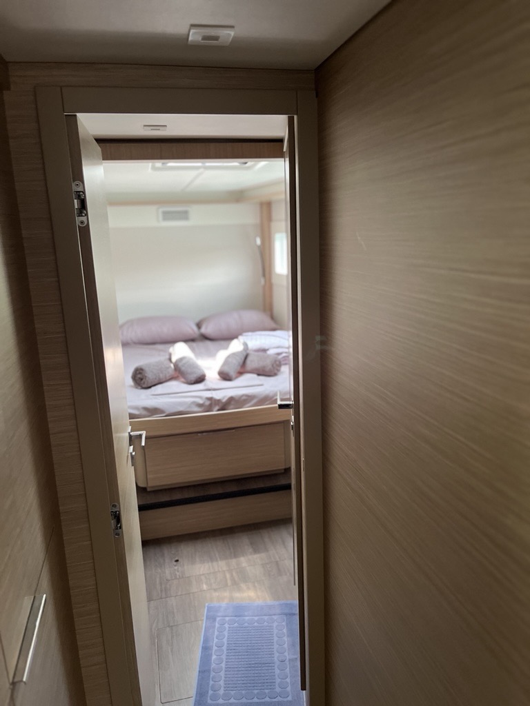 Lagoon 46 (LUXURY Equipped, SKIPPERED only) — photo 8