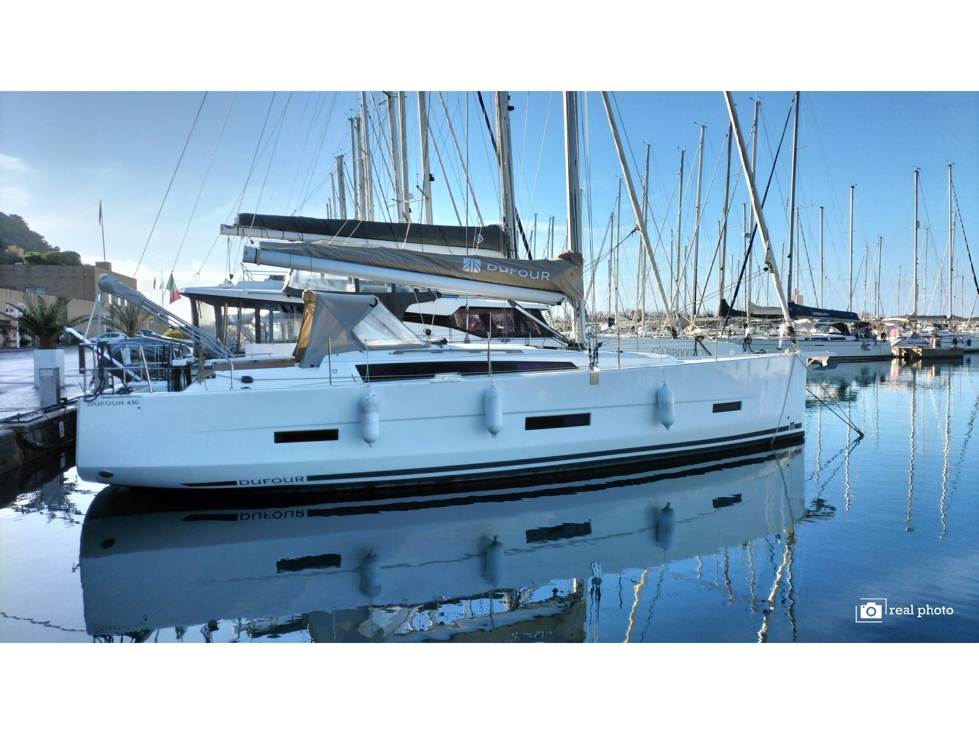 Dufour 430 — photo 1
