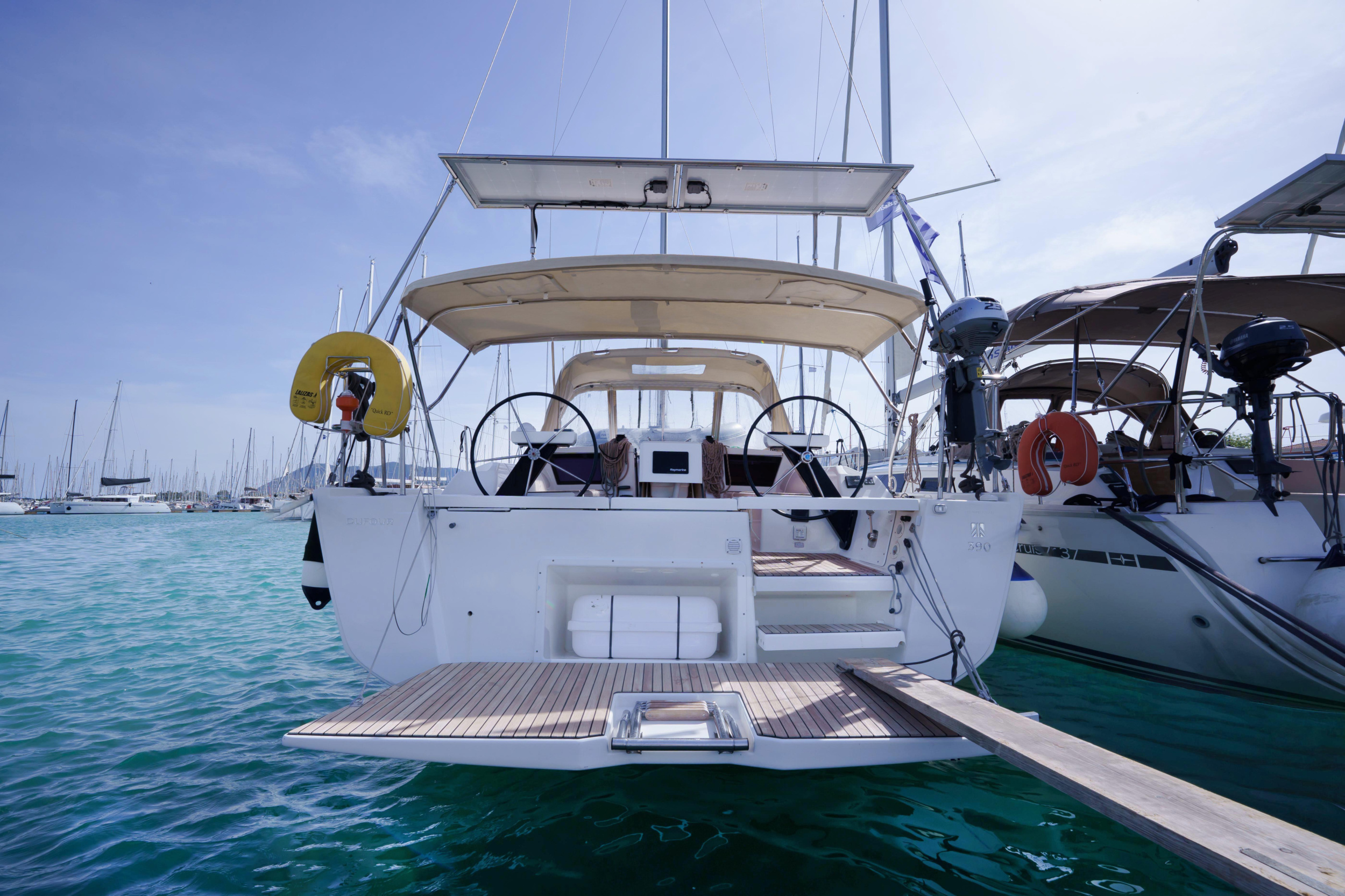 Dufour 390 — photo 23