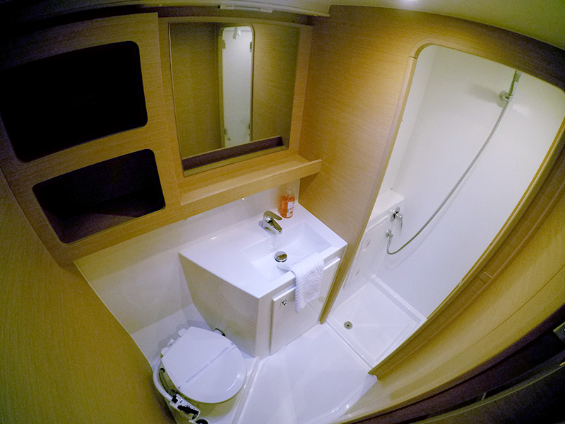 Lagoon 42 — photo 13