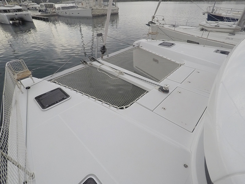 Lagoon 42 — photo 2