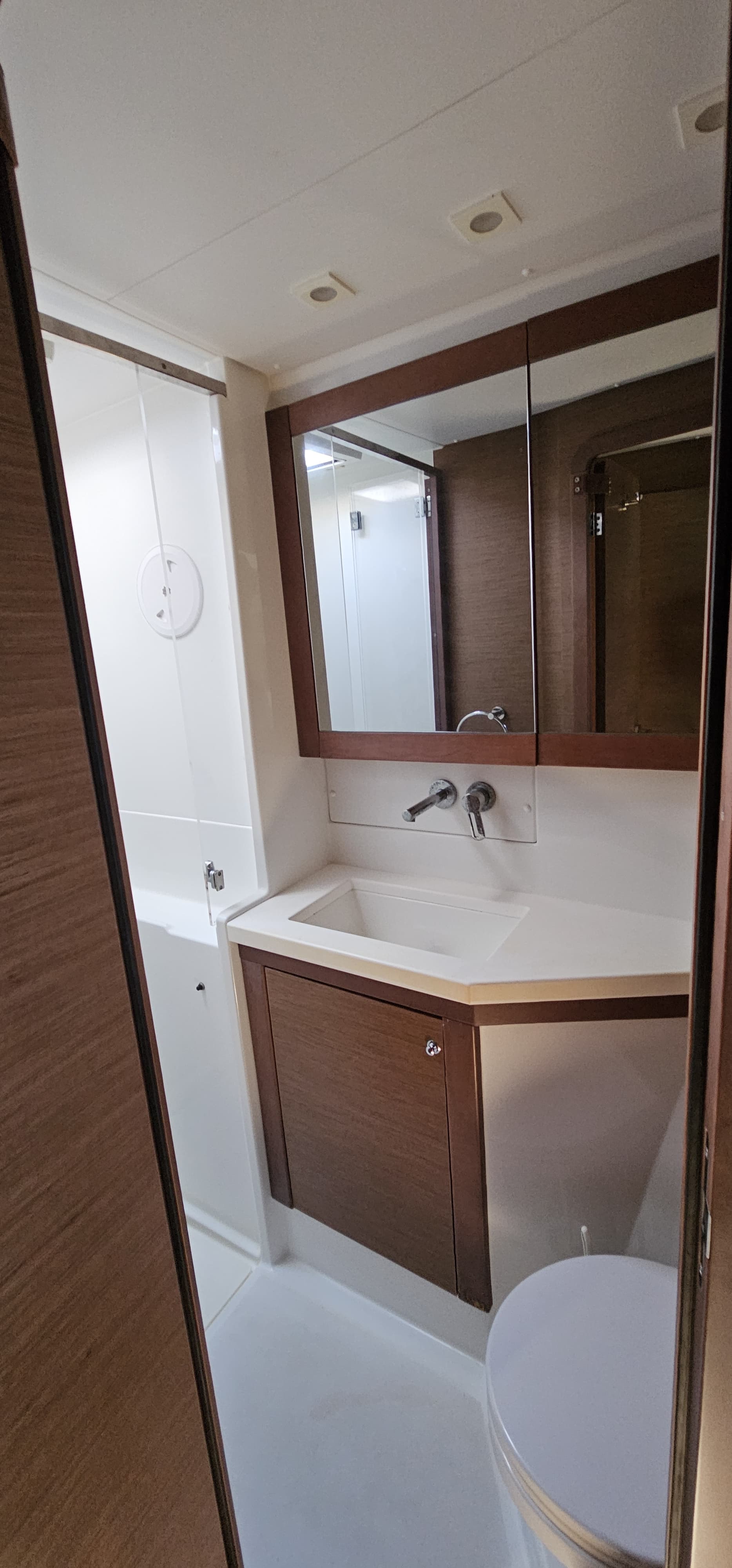 Lagoon 450 — photo 8