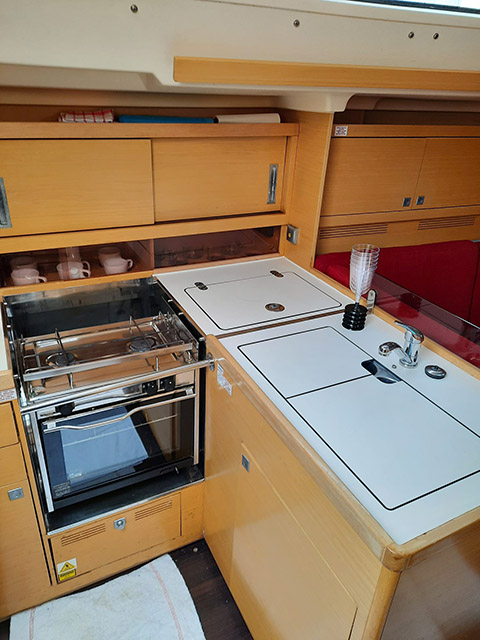 Elan 350 — photo 13