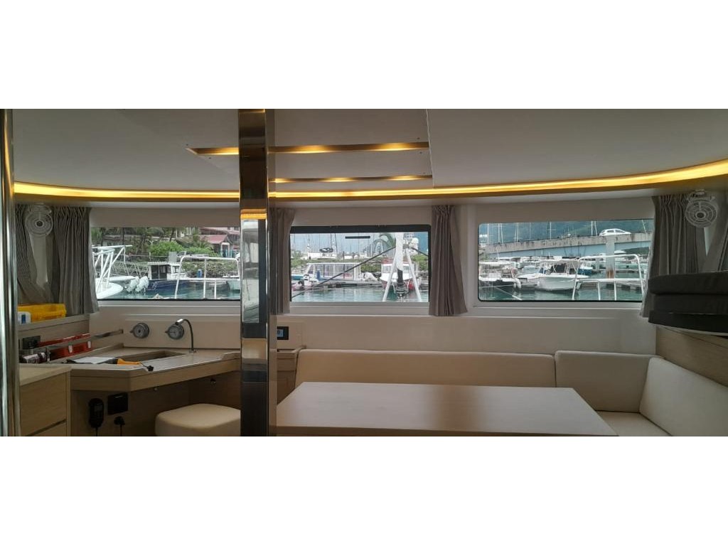 Lagoon 46 — photo 4