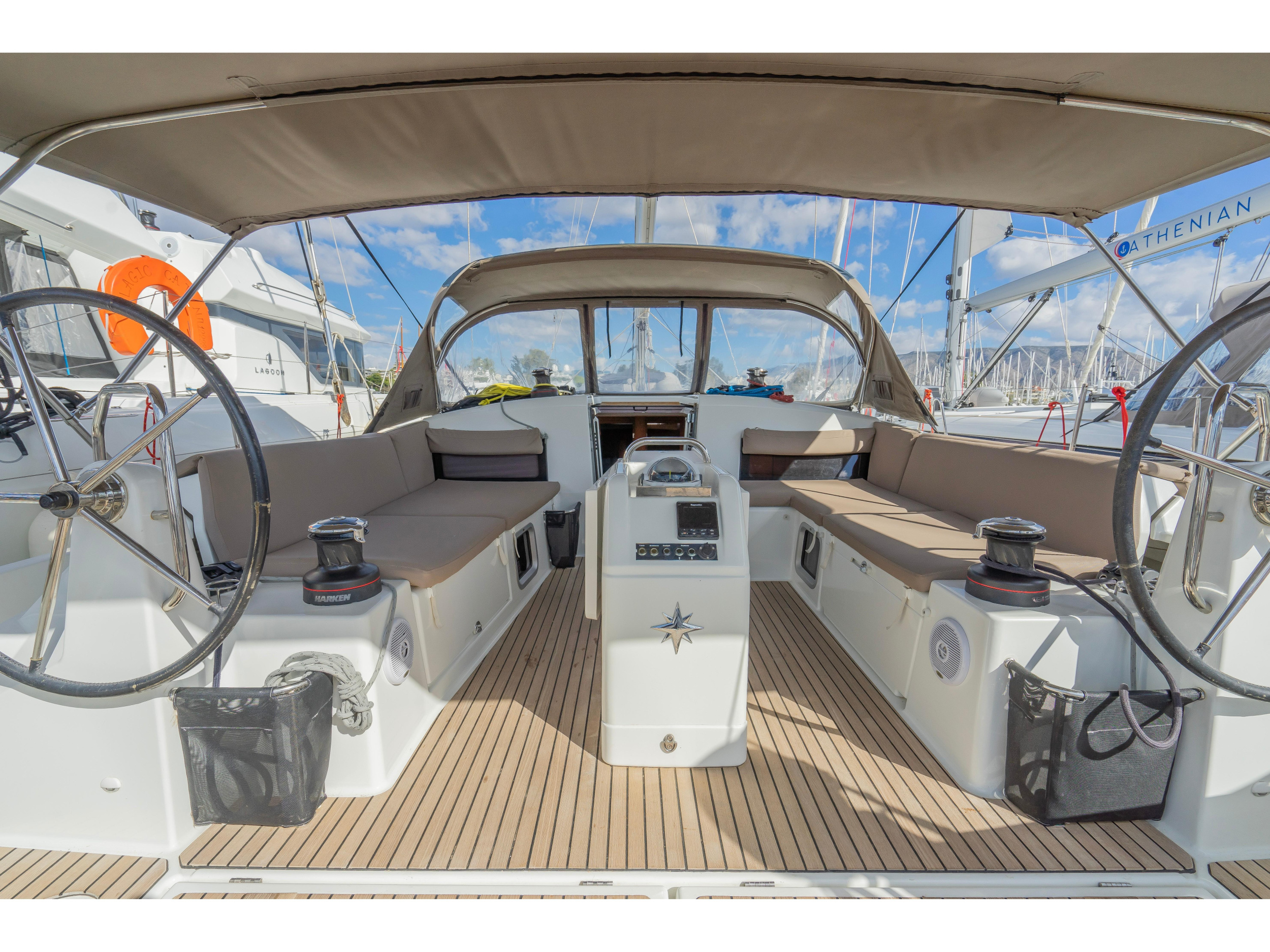 Sun Odyssey 490 4 cabins — photo 1