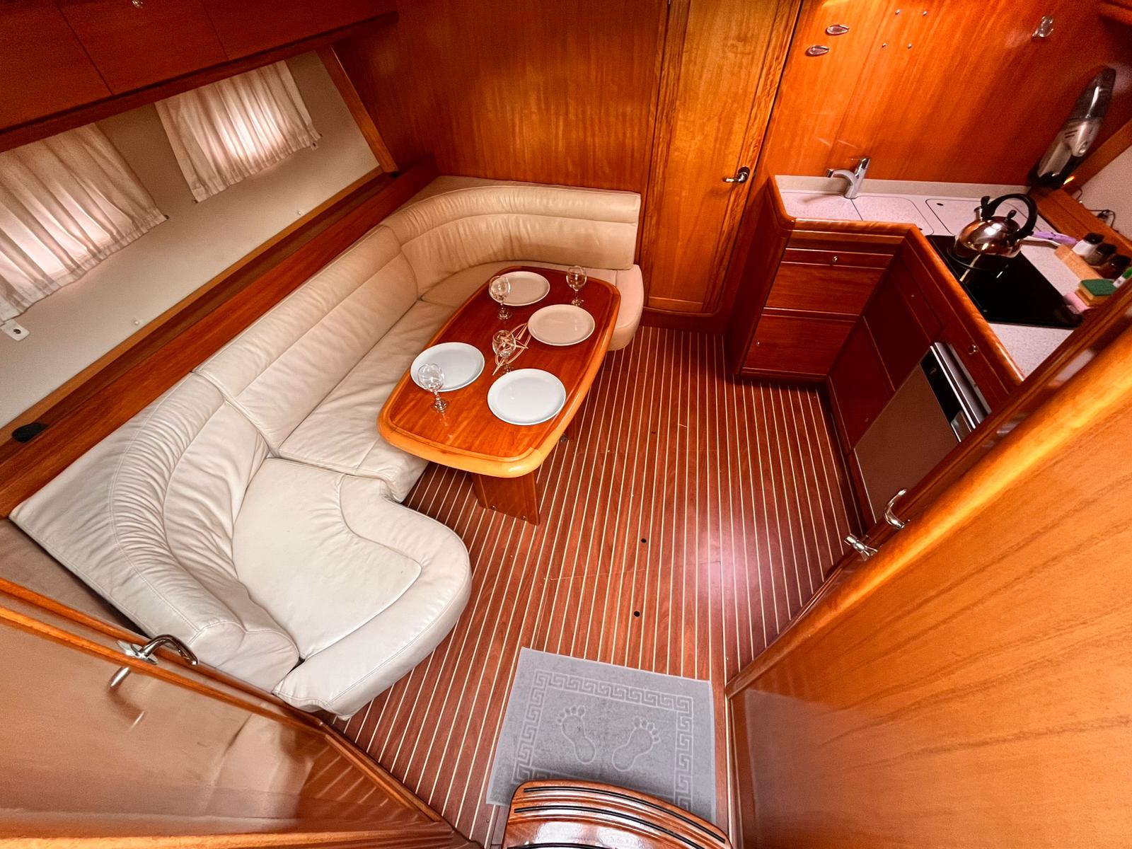 Bavaria 37 Sport — photo 8