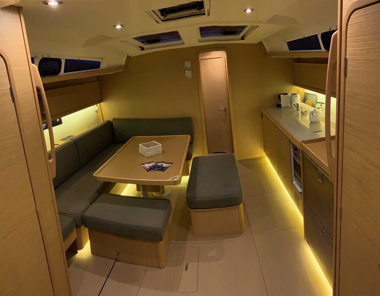 Dufour 460 Grand Large — photo 11
