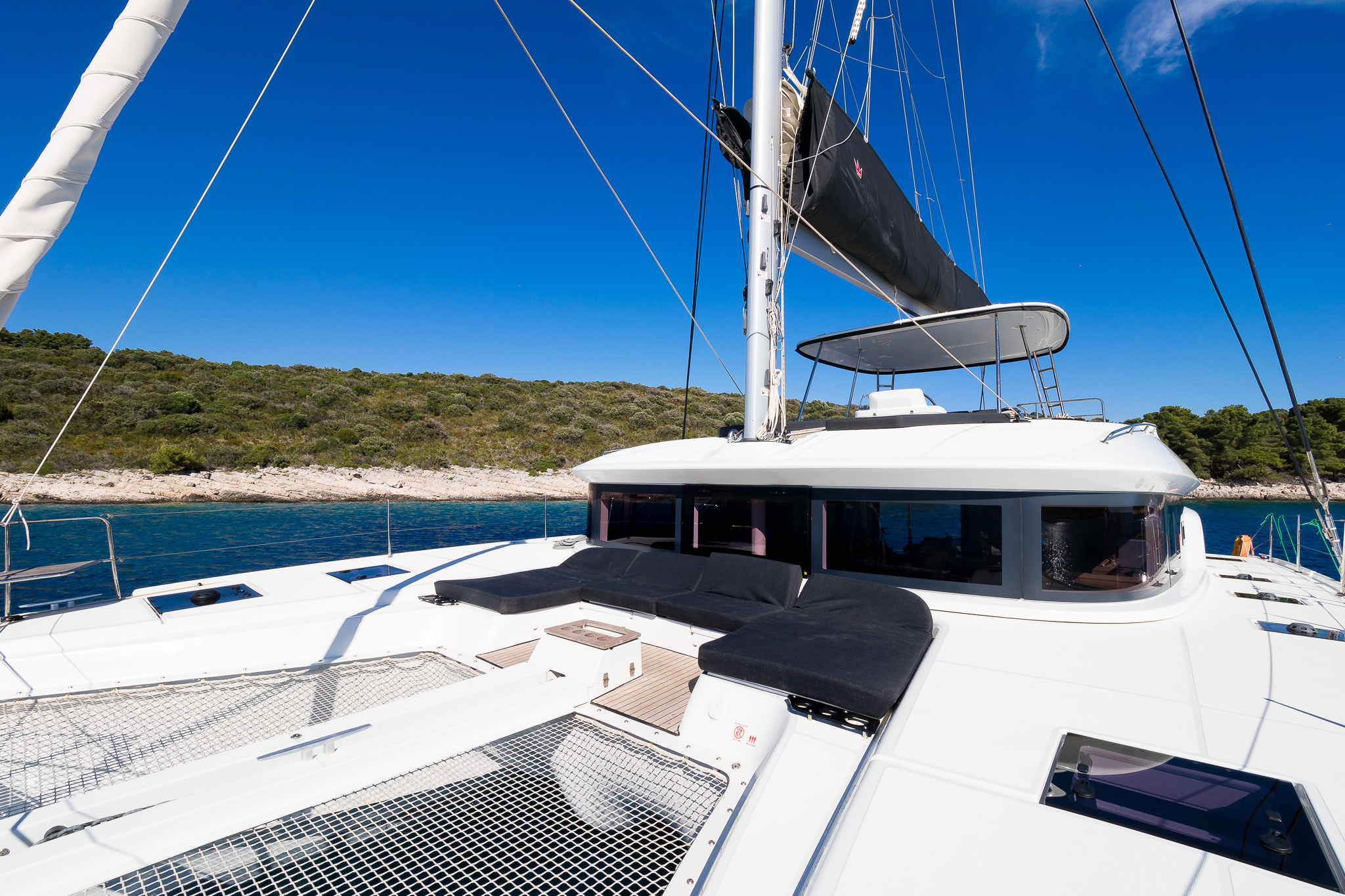 Lagoon 51 — photo 13
