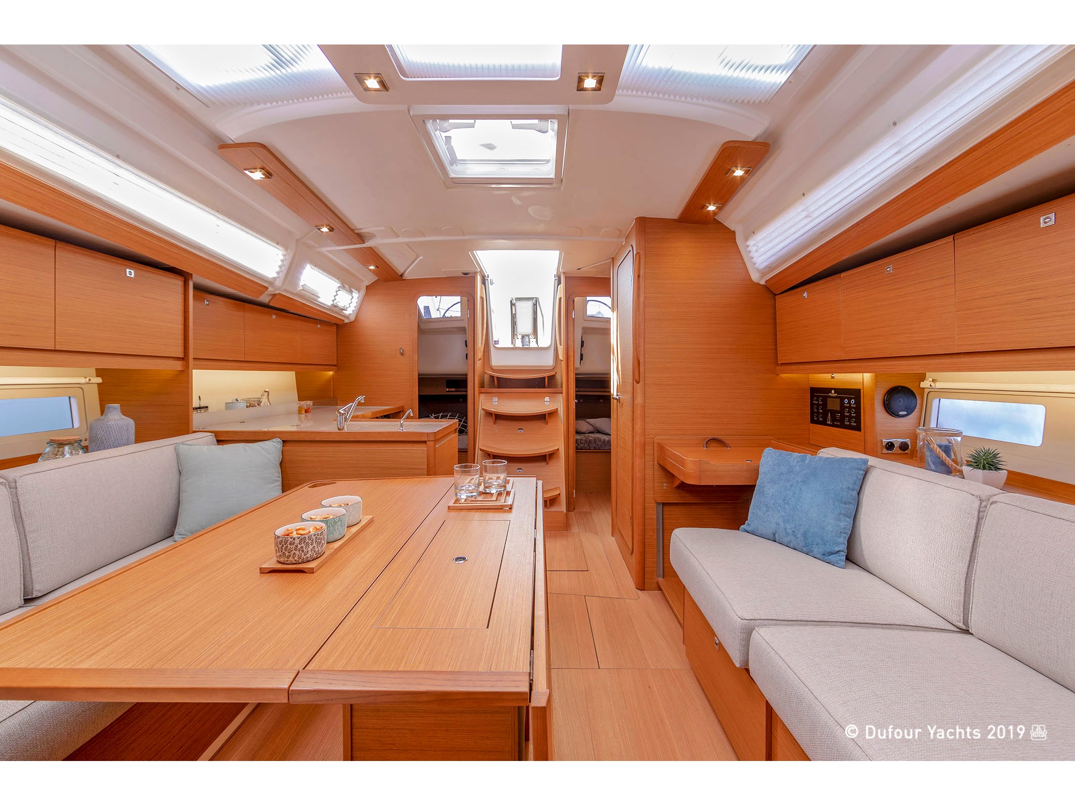 Dufour 390 Grand Large — photo 2