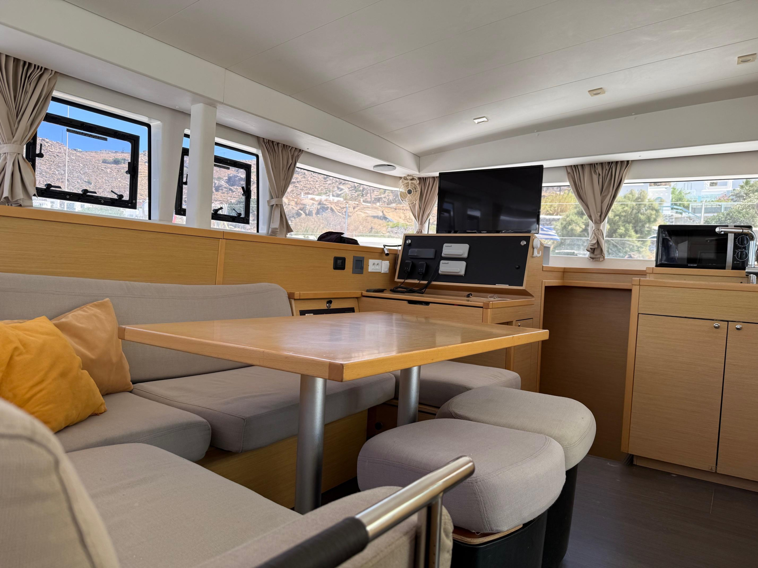 Lagoon 400 S2 — photo 5