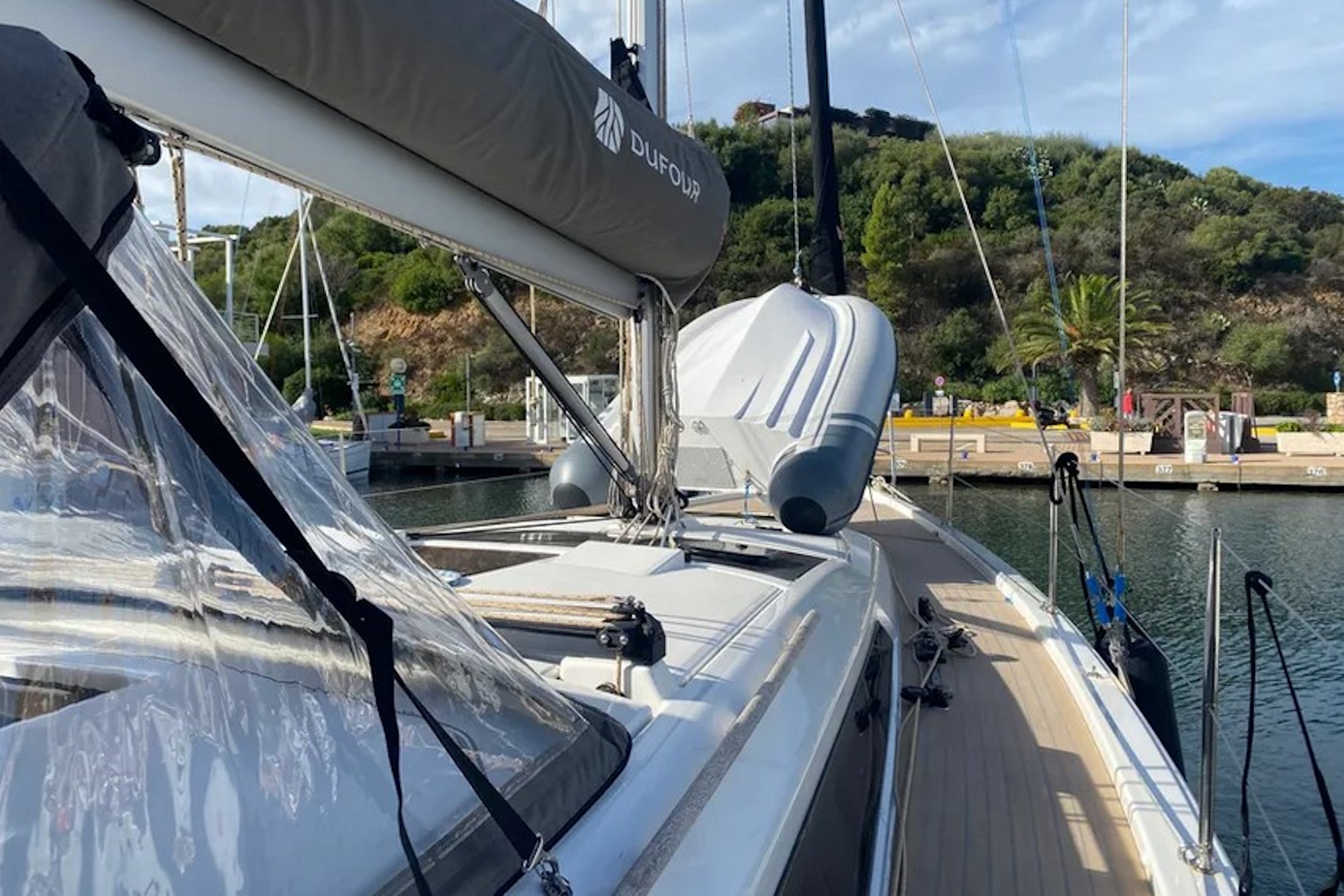 Dufour 390 (2023) — photo 21