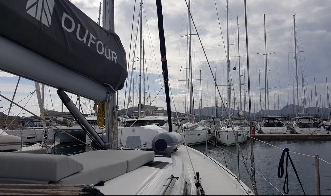 Dufour 430 Grand Large — photo 15