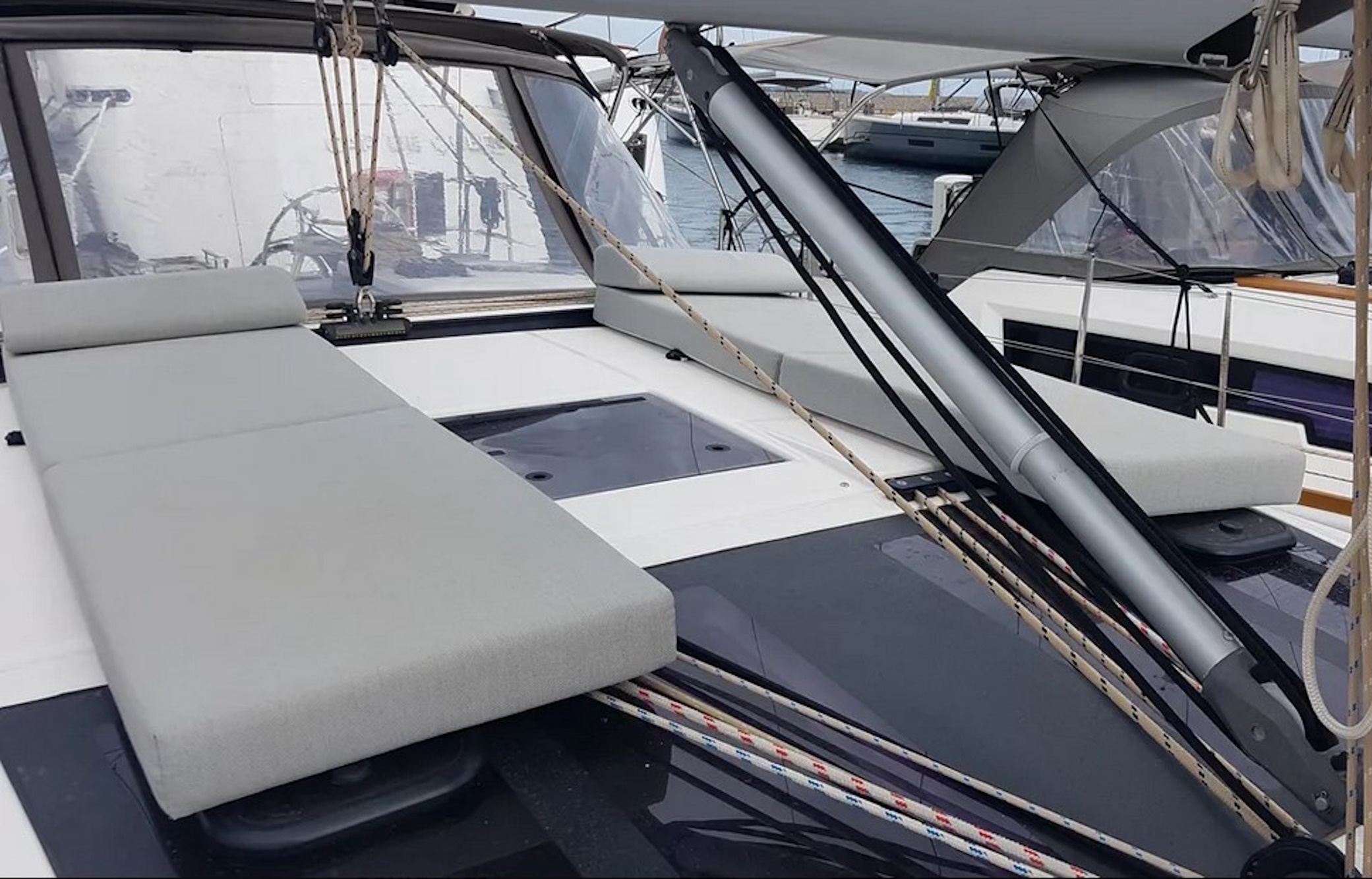 Dufour 430 Grand Large — photo 2