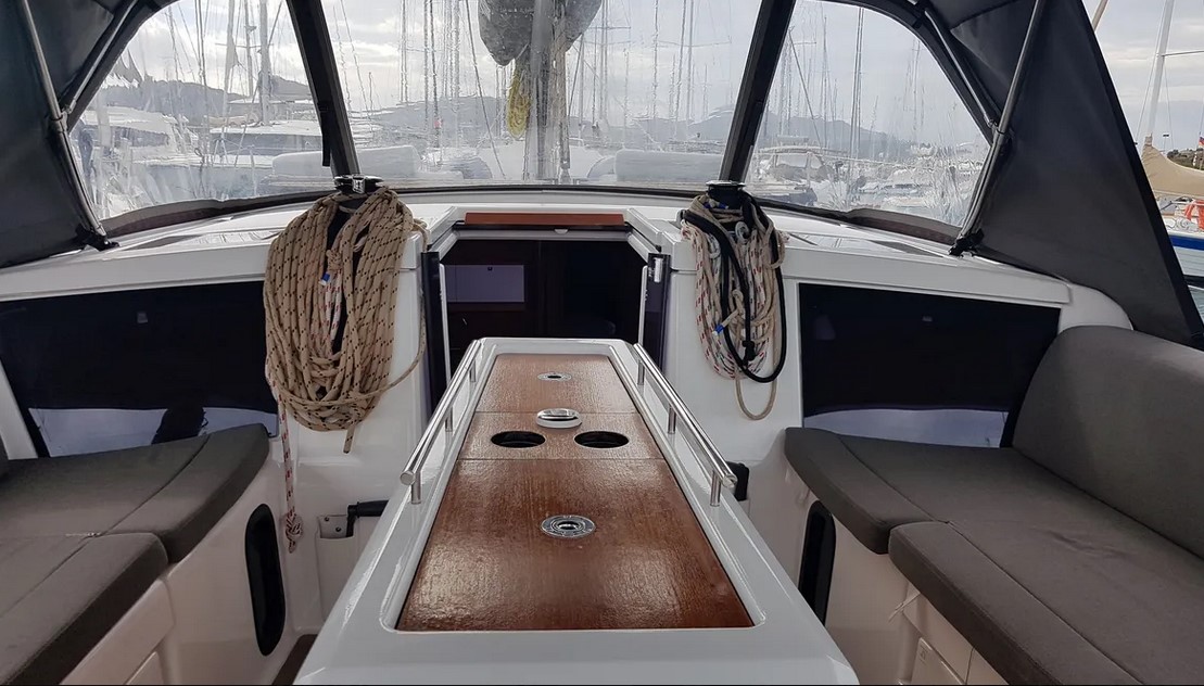 Dufour 430 Grand Large — photo 5