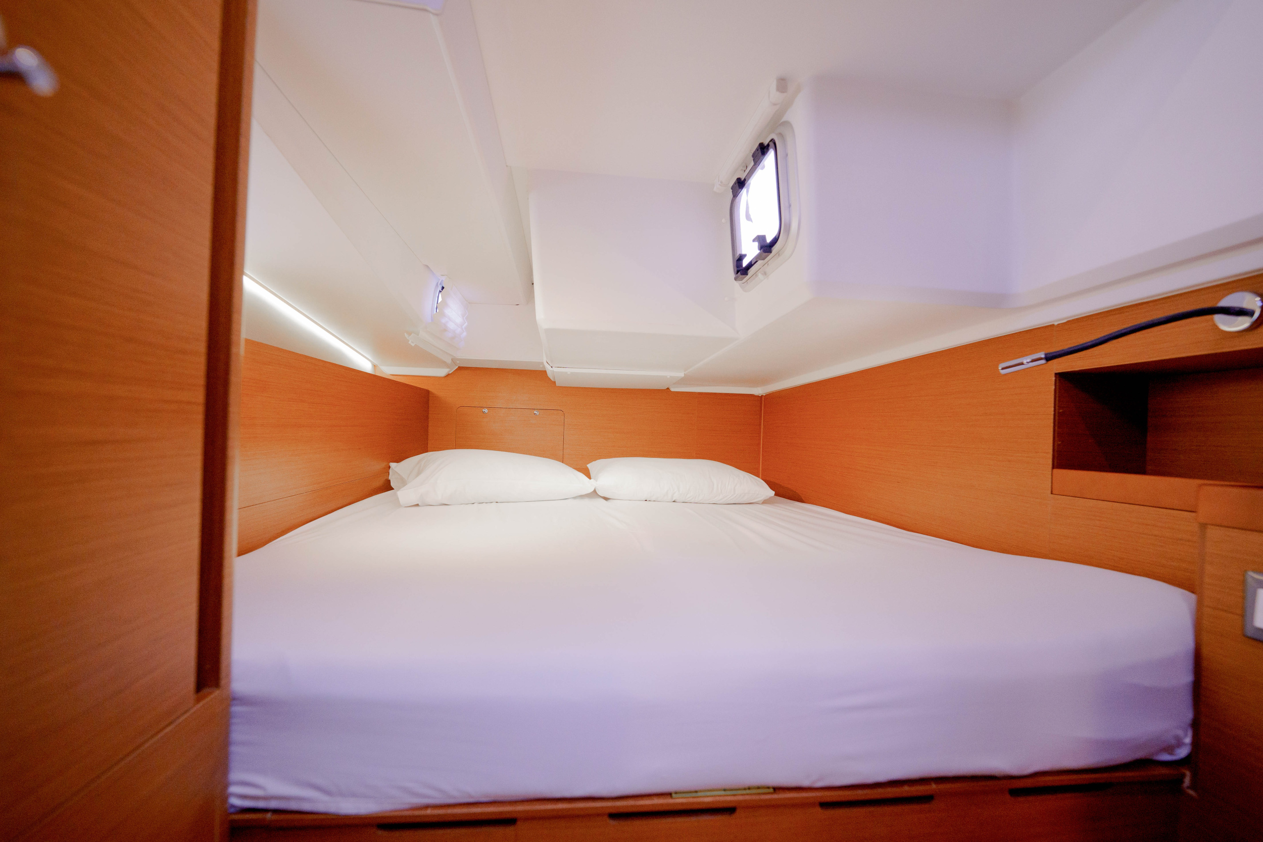 Sun Odyssey 490 — photo 12