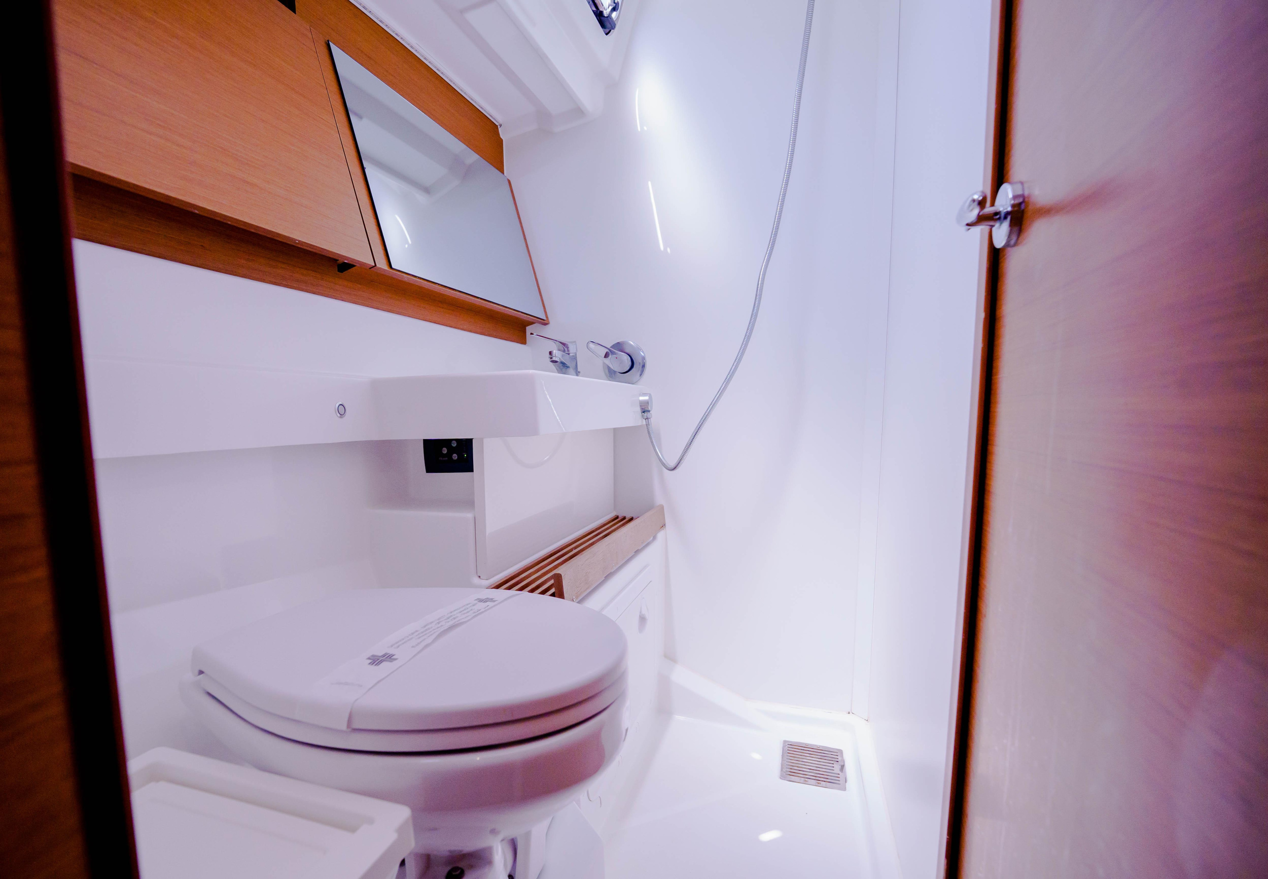 Sun Odyssey 490 — photo 9