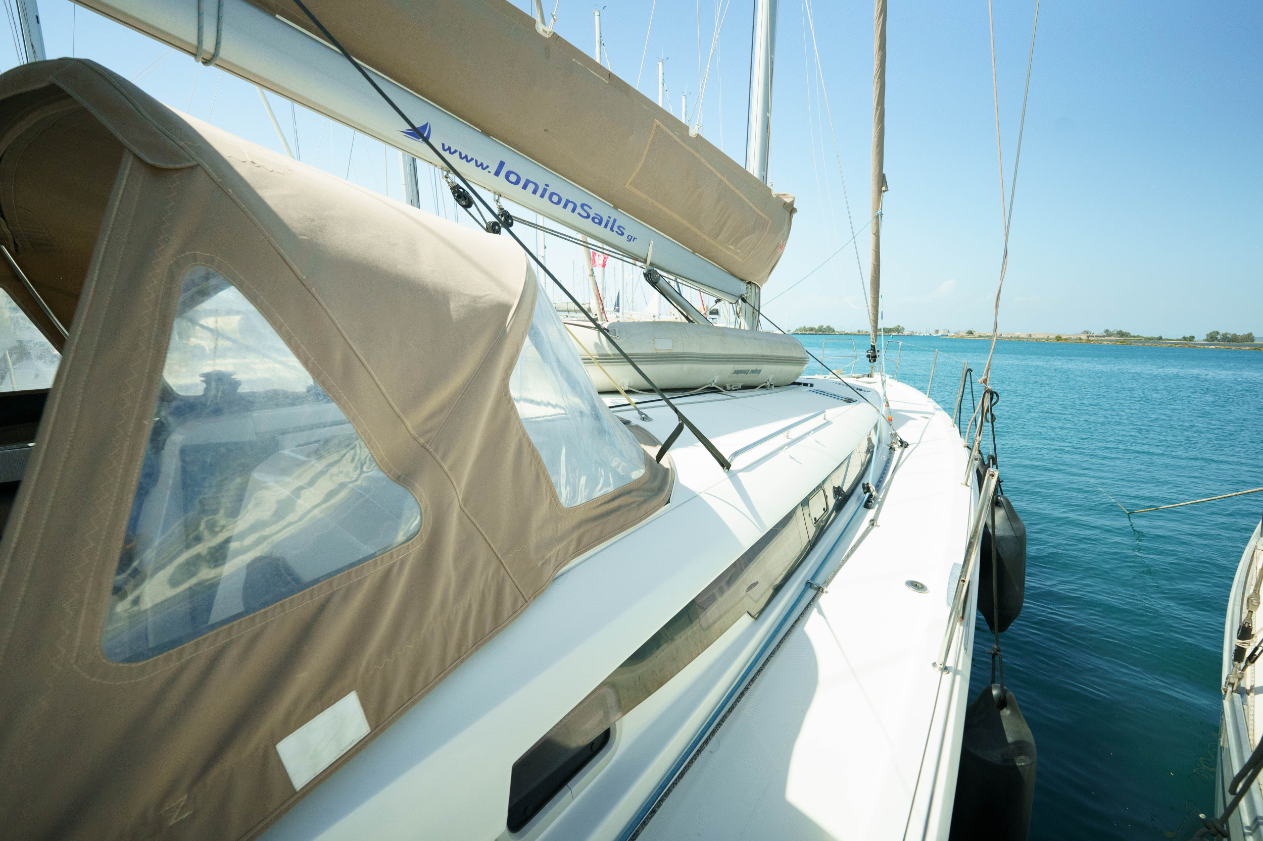Sun Odyssey 490 — photo 14