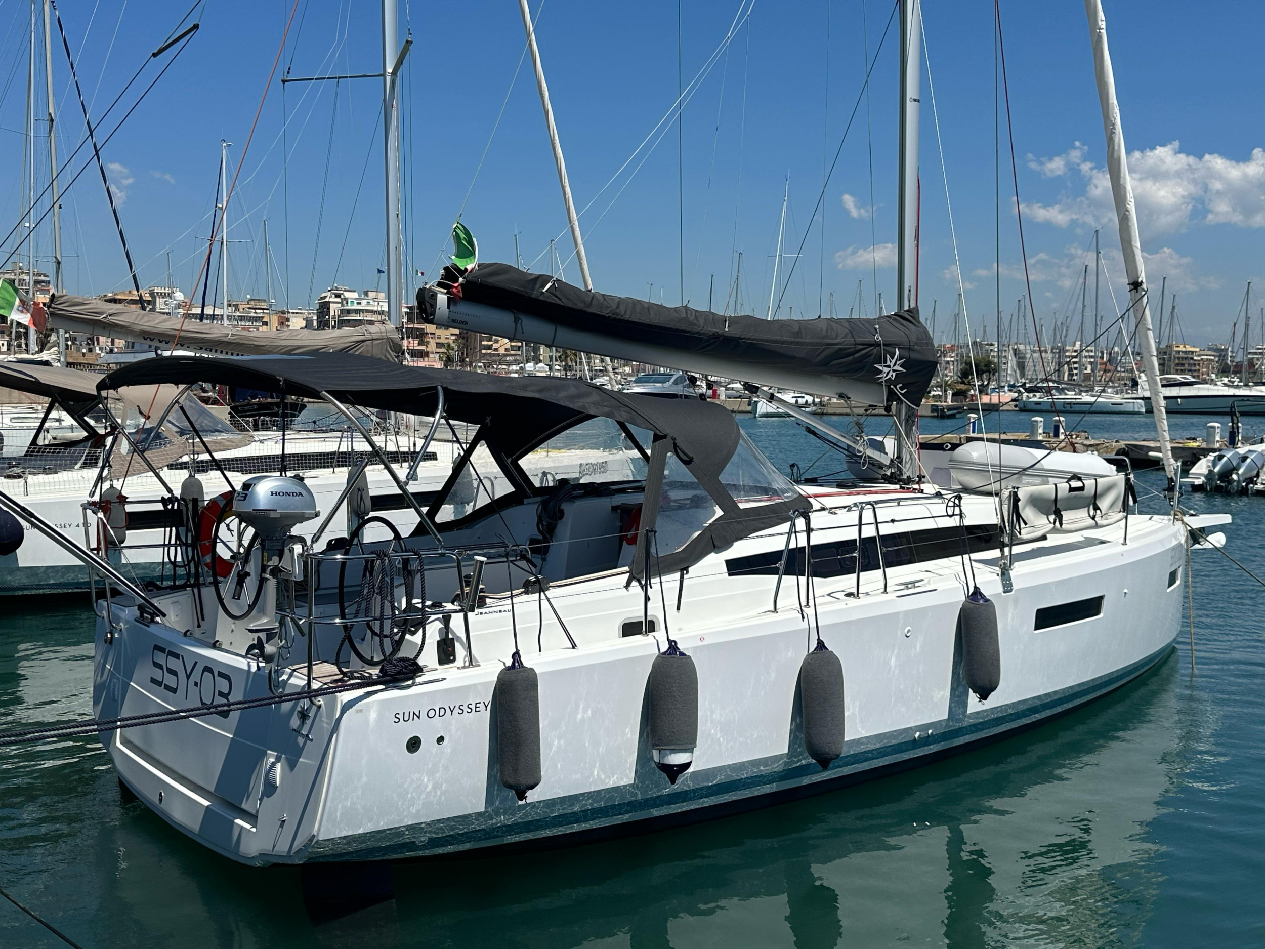 SUN ODYSSEY 380 — photo 3