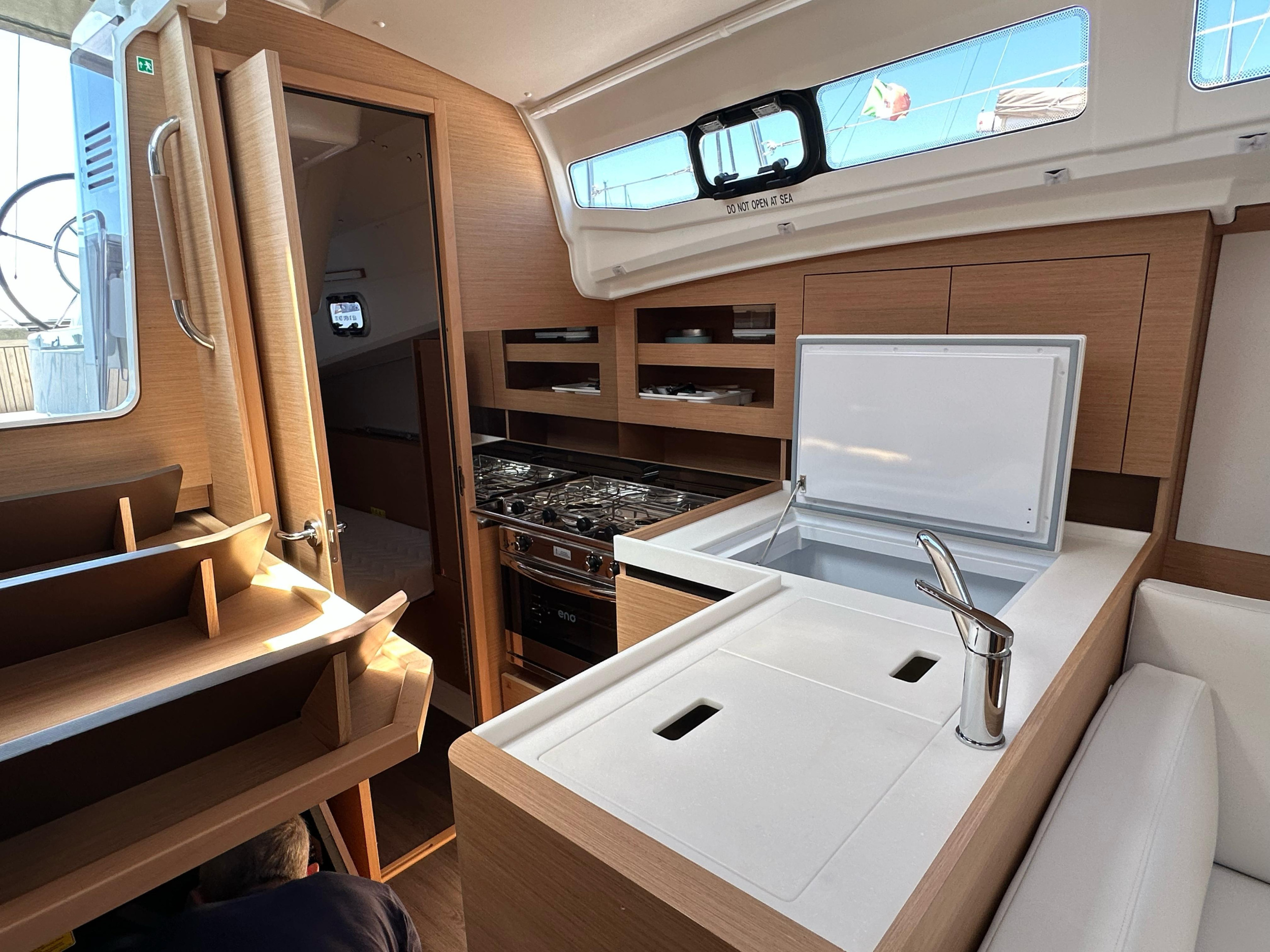 SUN ODYSSEY 380 — photo 457