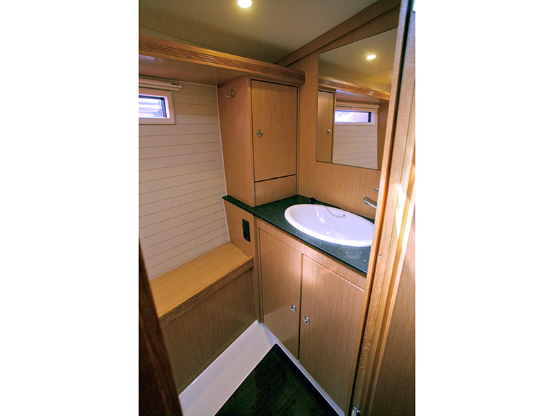 Bavaria 55 Cruiser — photo 18