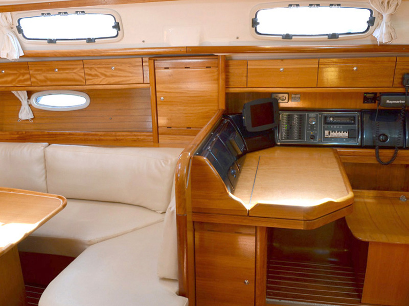 Bavaria 39 Cruiser — photo 8