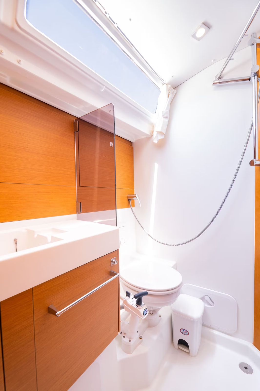 Sun Odyssey 440 — photo 10