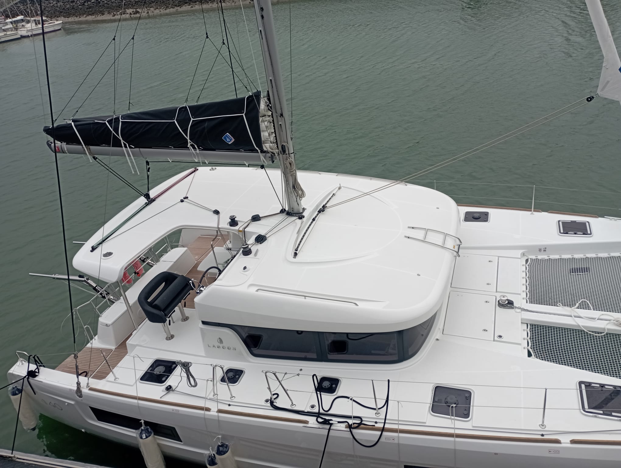 Lagoon 40 — photo 14