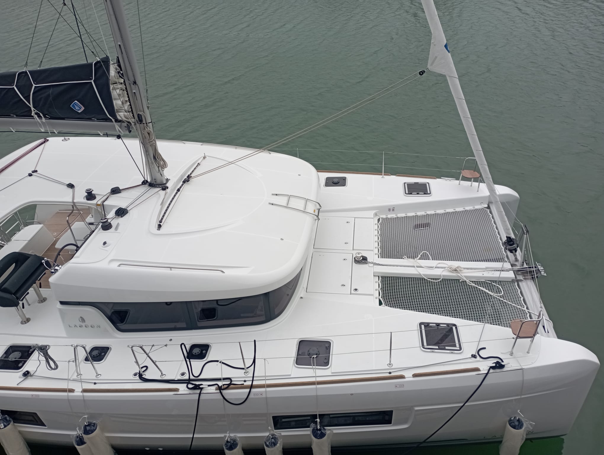Lagoon 40 — photo 11