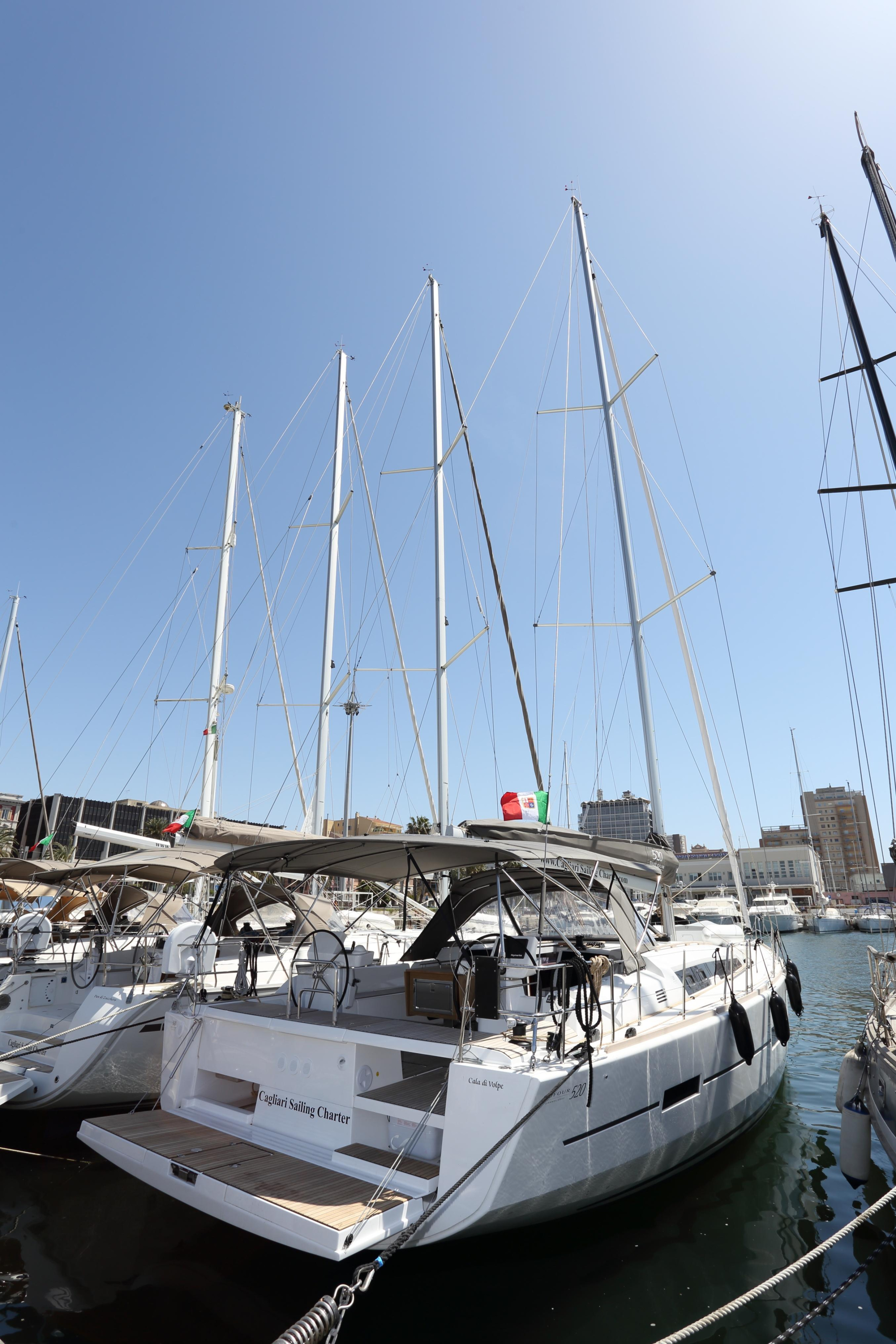 Dufour 520 GL — photo 17
