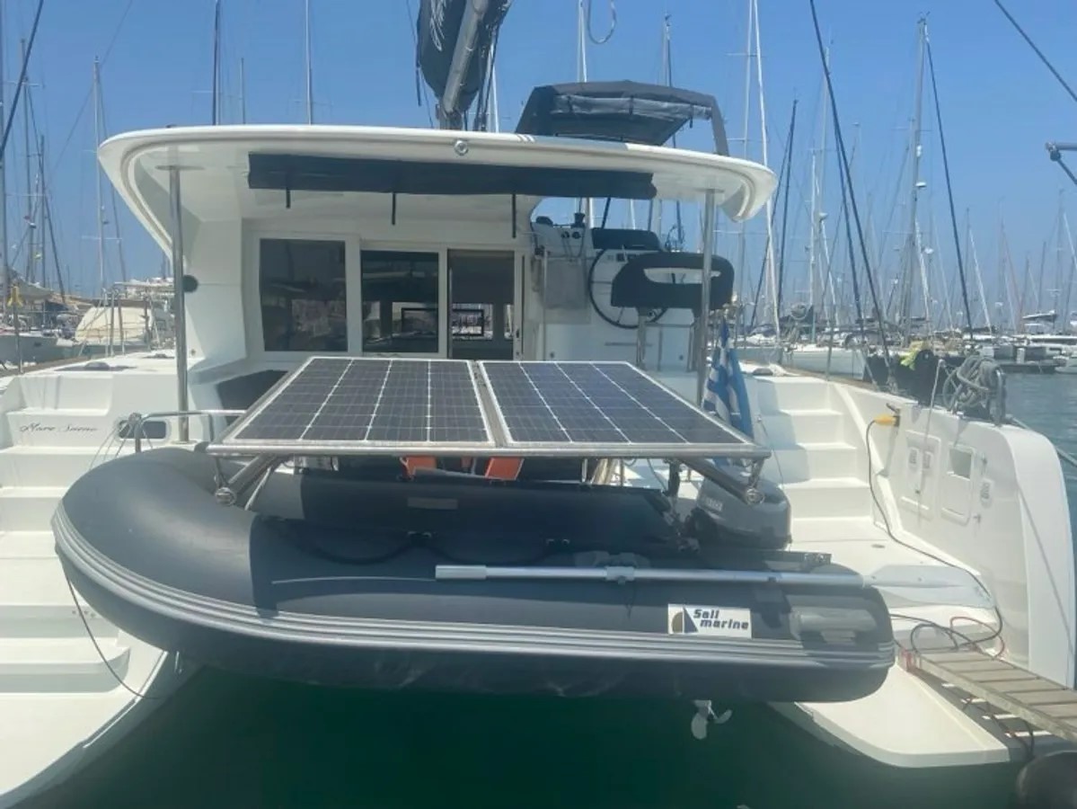 Lagoon 40 — photo 9