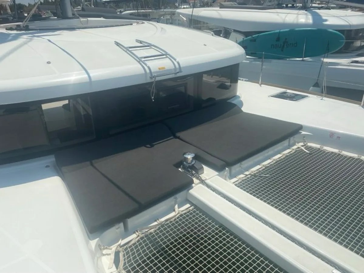Lagoon 40 — photo 19