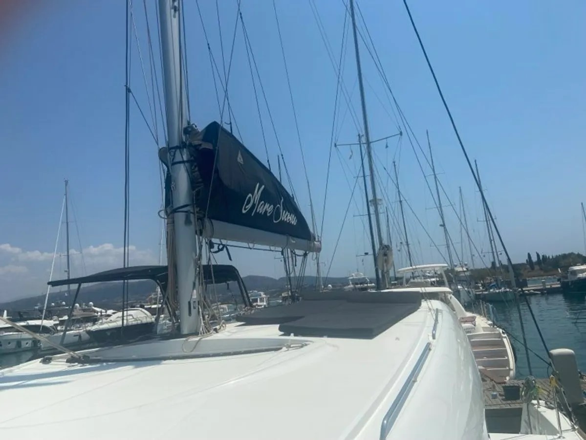 Lagoon 40 — photo 8