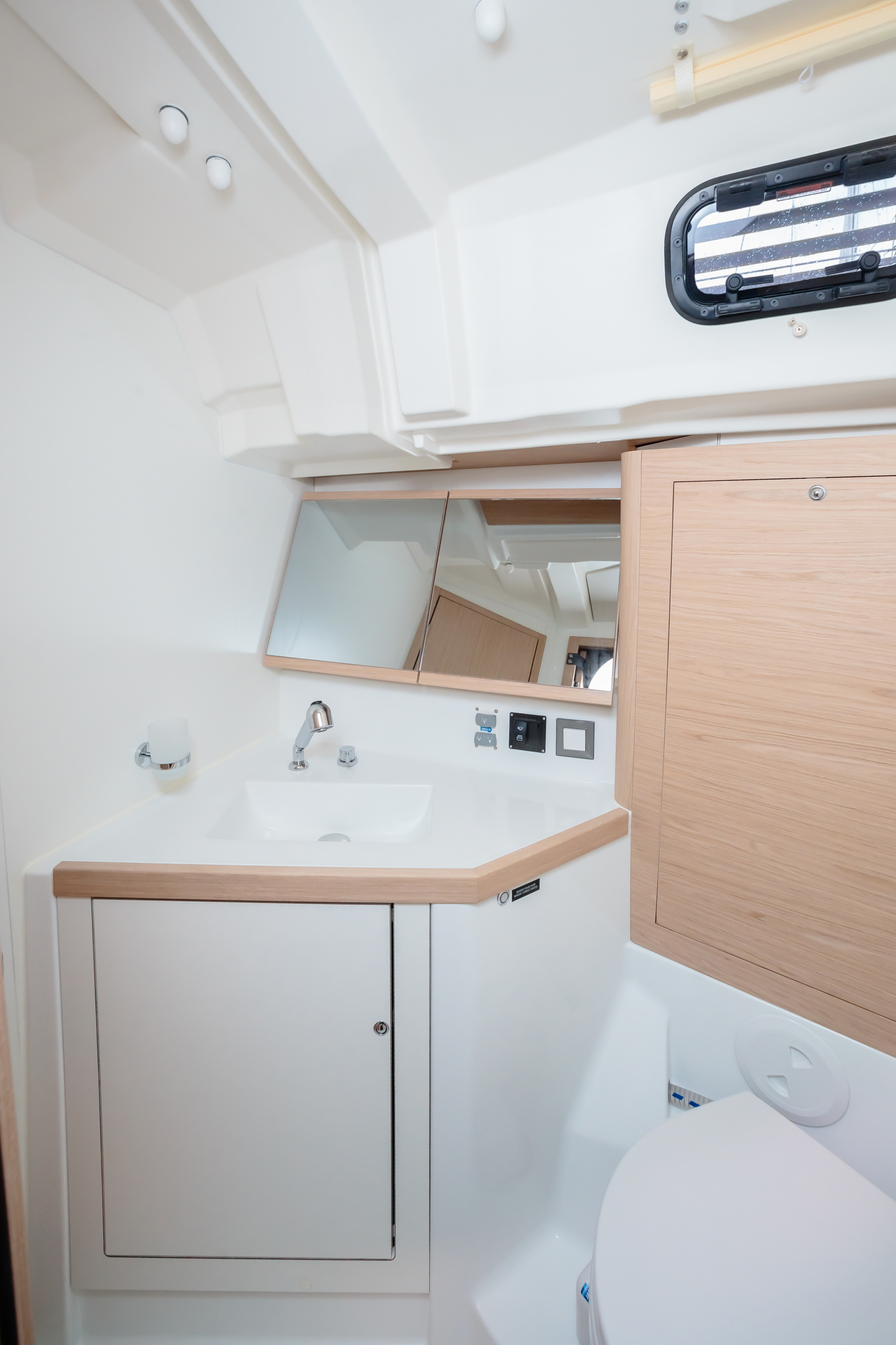 Oceanis 46.1 (5 cab) — photo 10