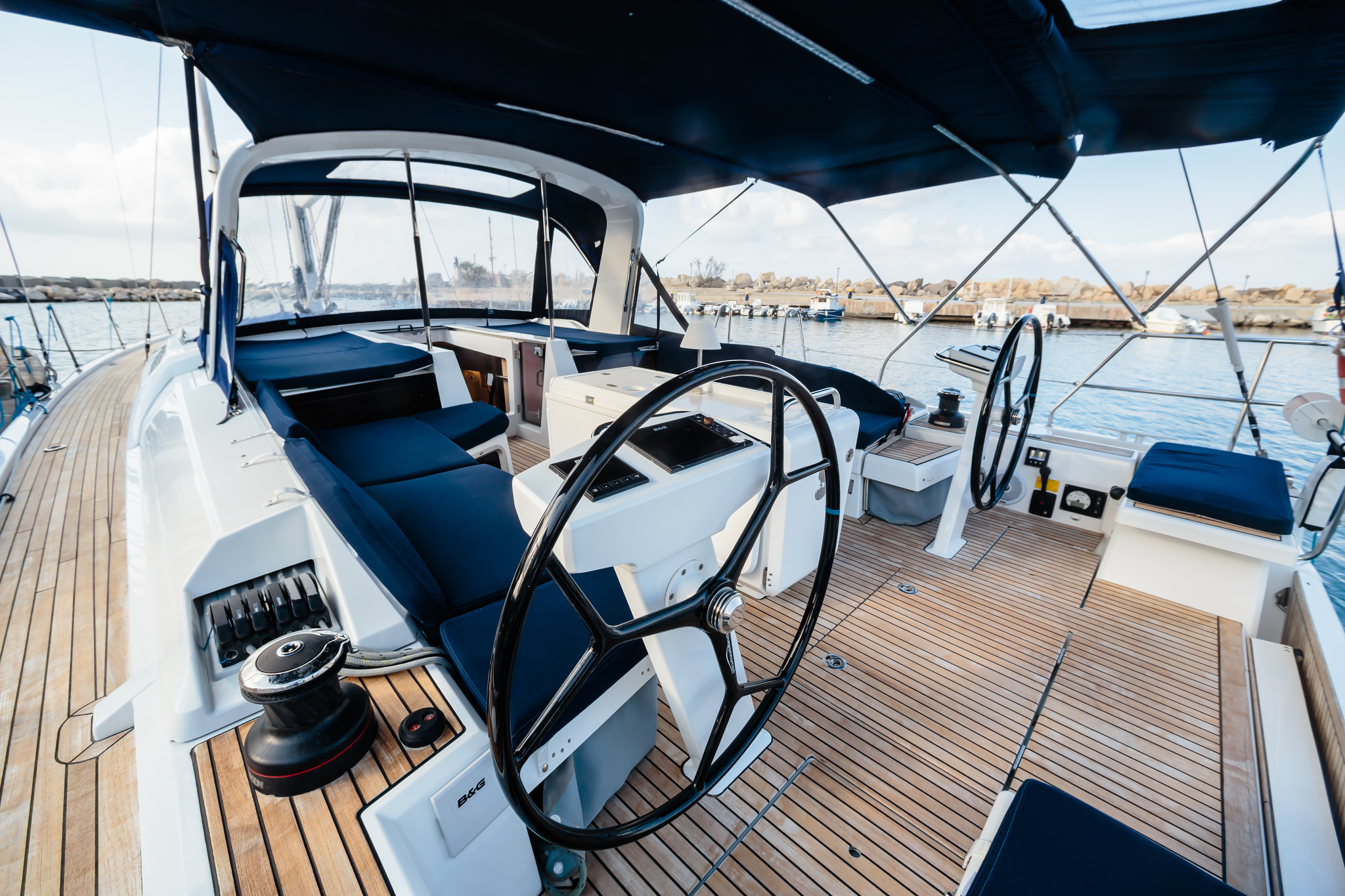 Oceanis 51.1 — photo 2
