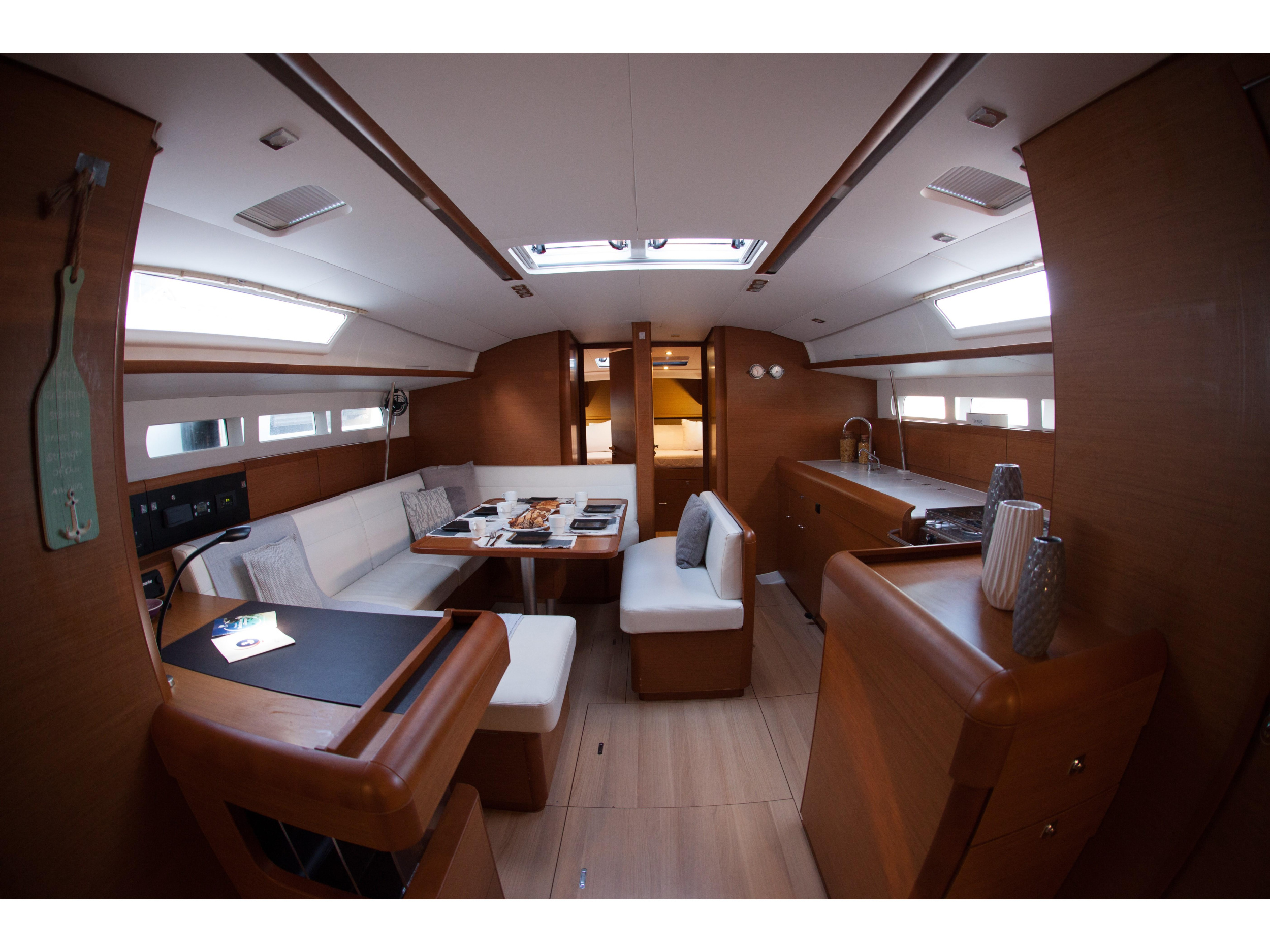 Sun Odyssey 519 - 5 cabs — photo 7