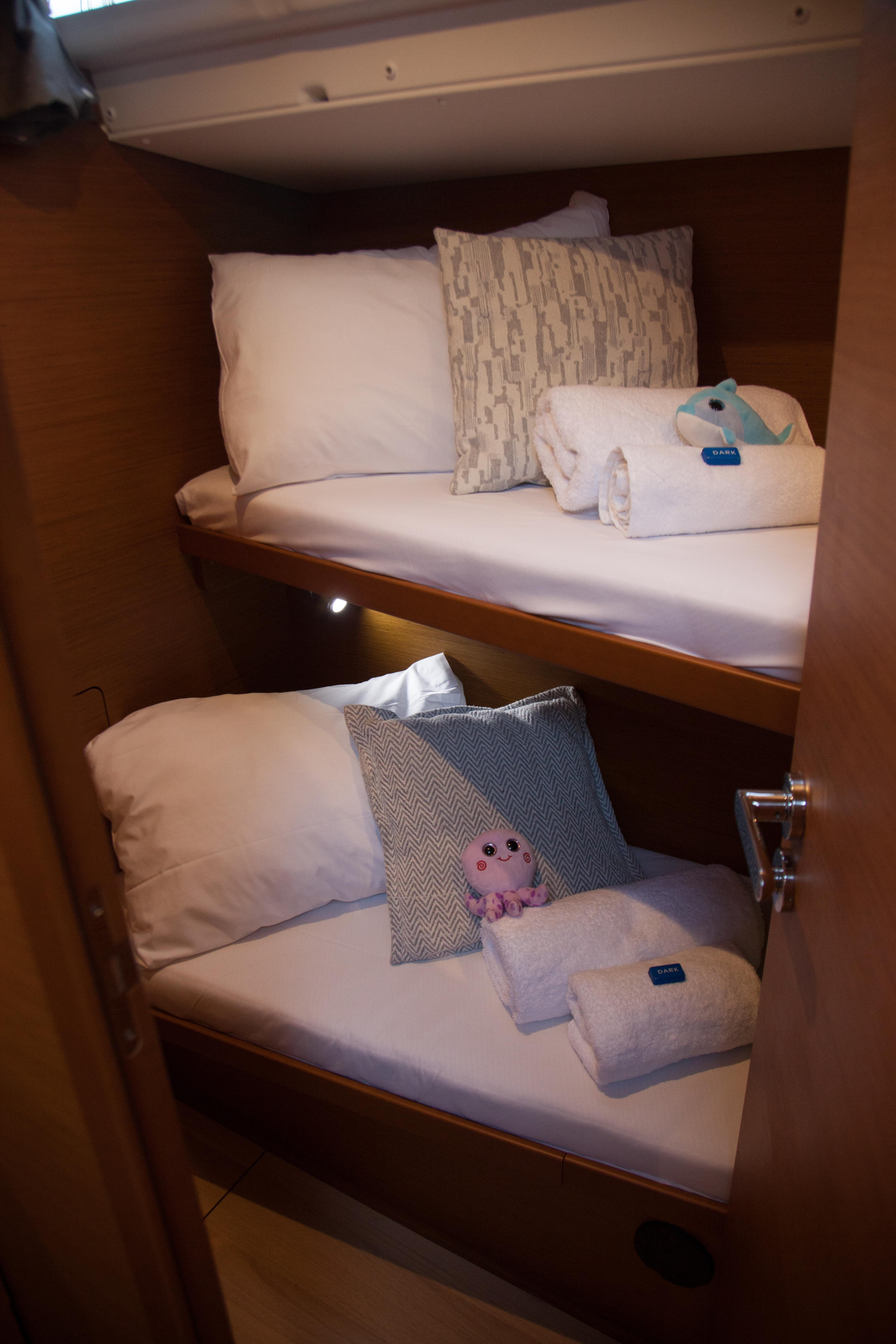 Sun Odyssey 519 - 5 cabs — photo 11