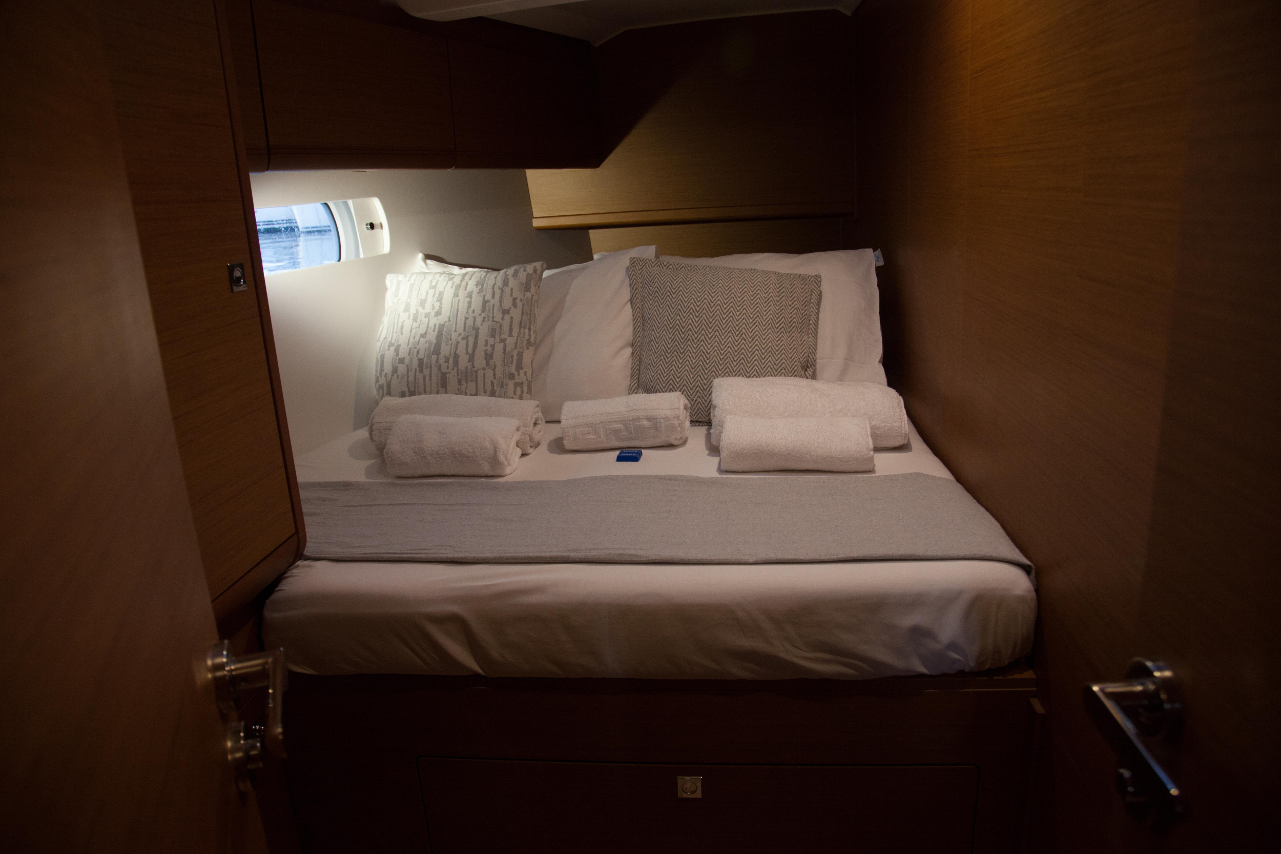 Sun Odyssey 519 - 5 cabs — photo 17