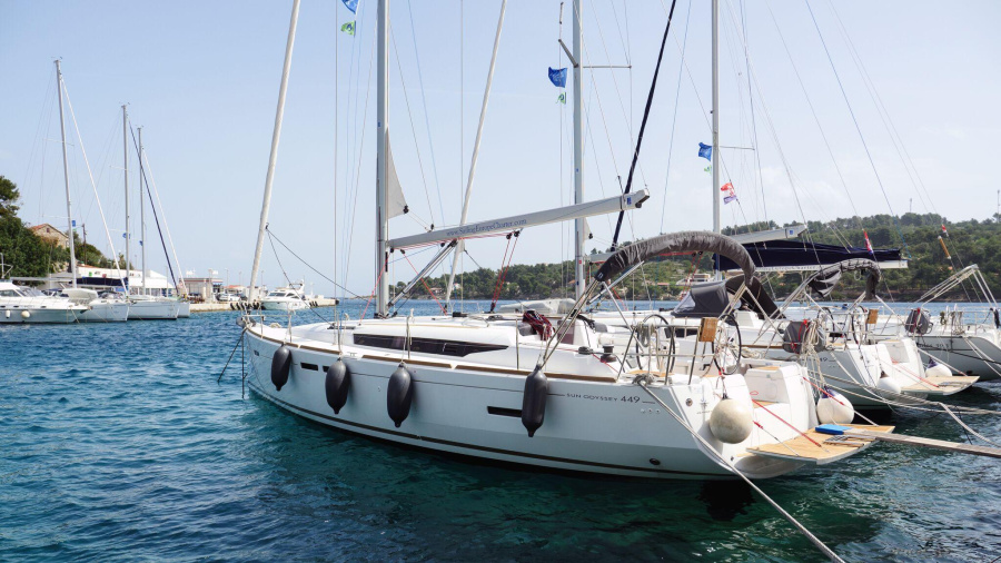 Sun Odyssey 449 — photo 11