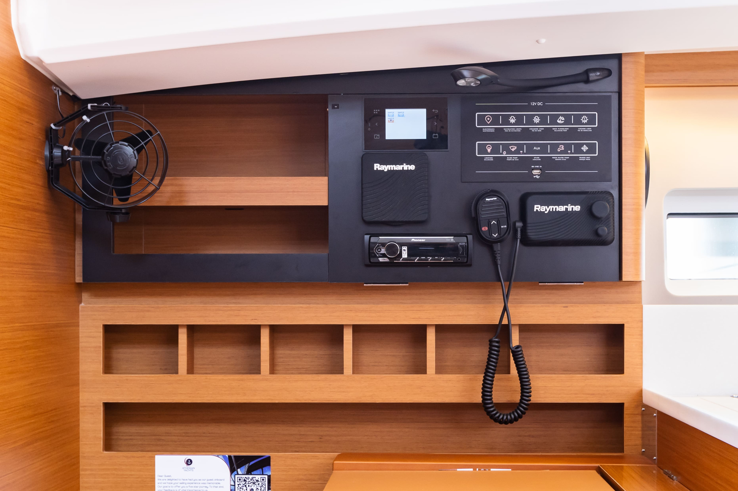 Sun Odyssey 440 — photo 6