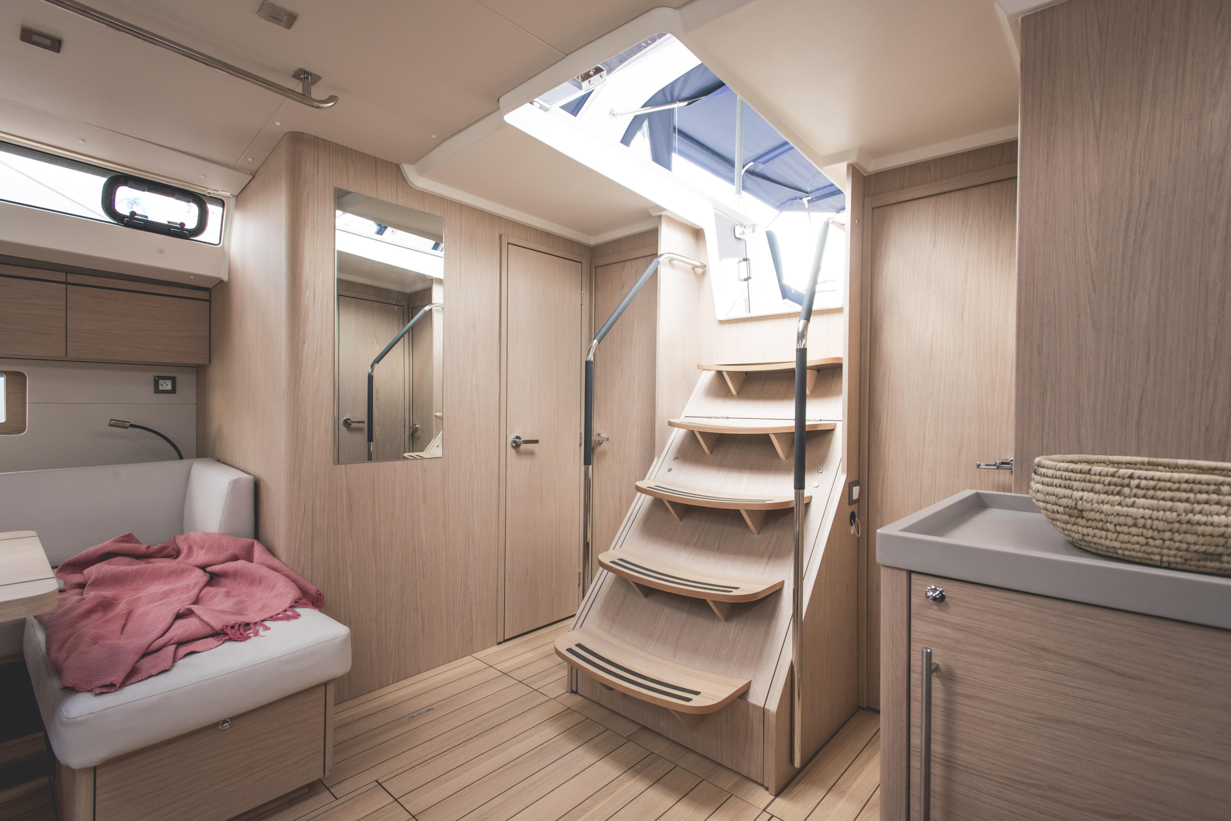 Oceanis 51.1 — photo 9